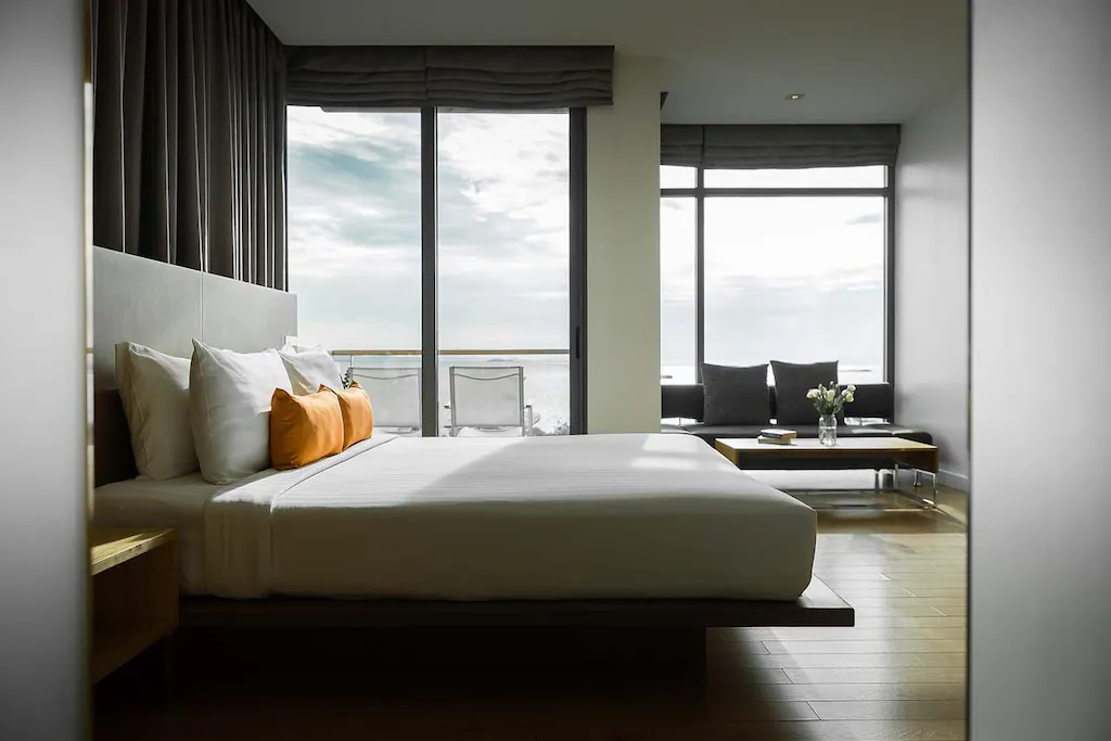 Deluxe Room — double bed